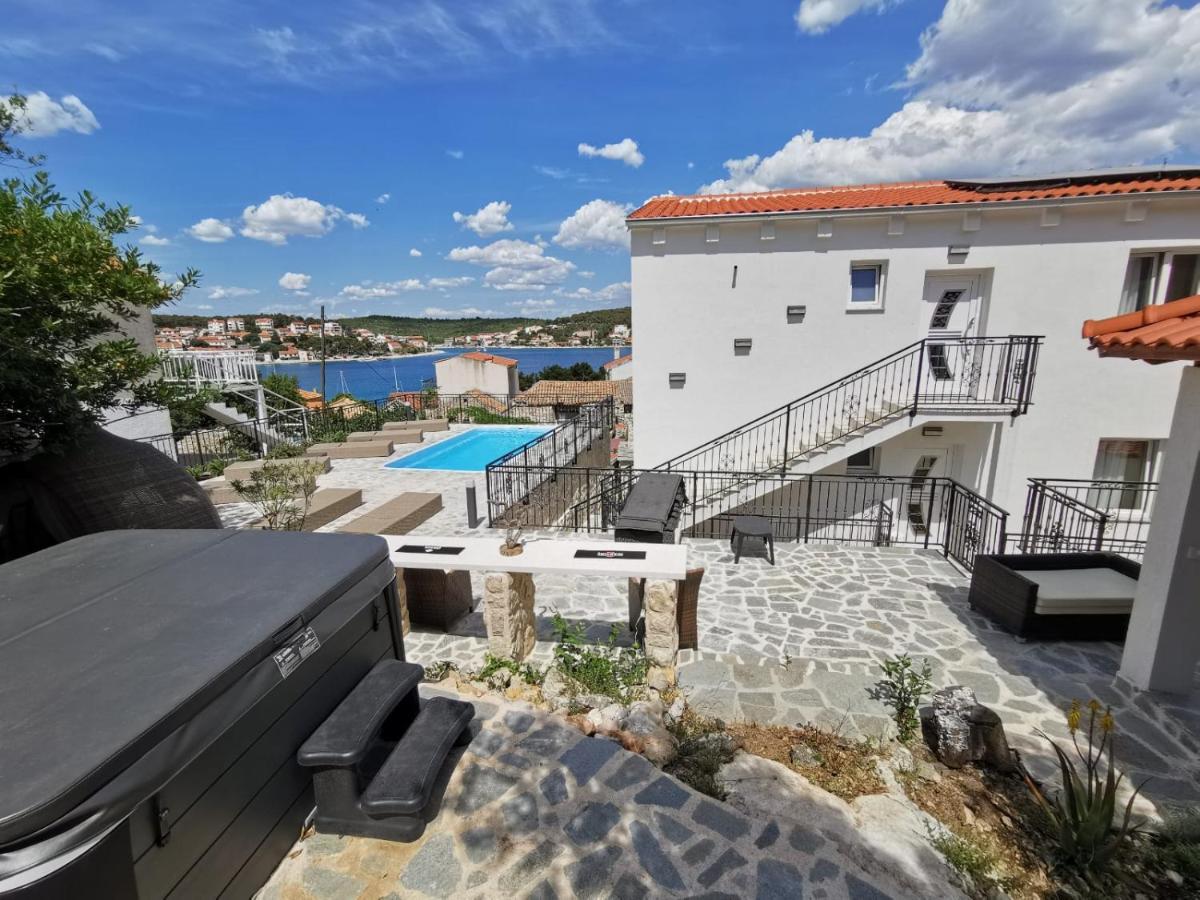 Tisno Resort 외부 사진